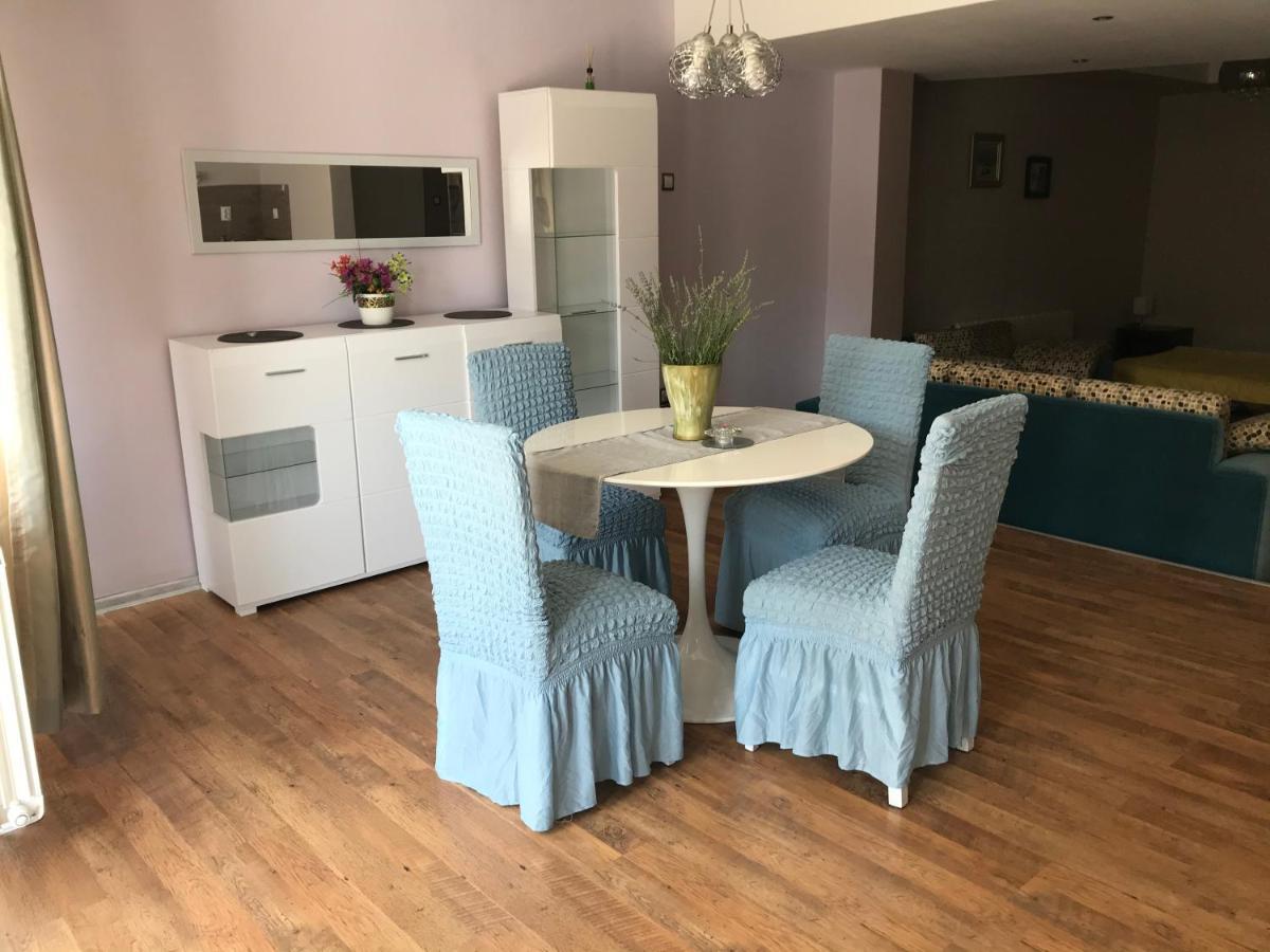 White Rose Guest Rooms Burgas City Eksteriør billede