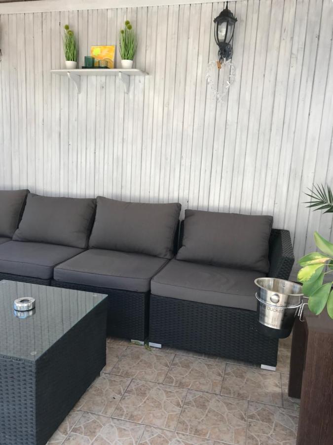 White Rose Guest Rooms Burgas City Eksteriør billede