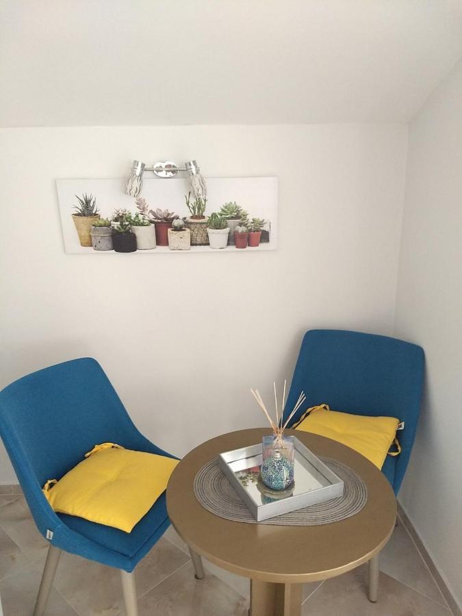 White Rose Guest Rooms Burgas City Eksteriør billede