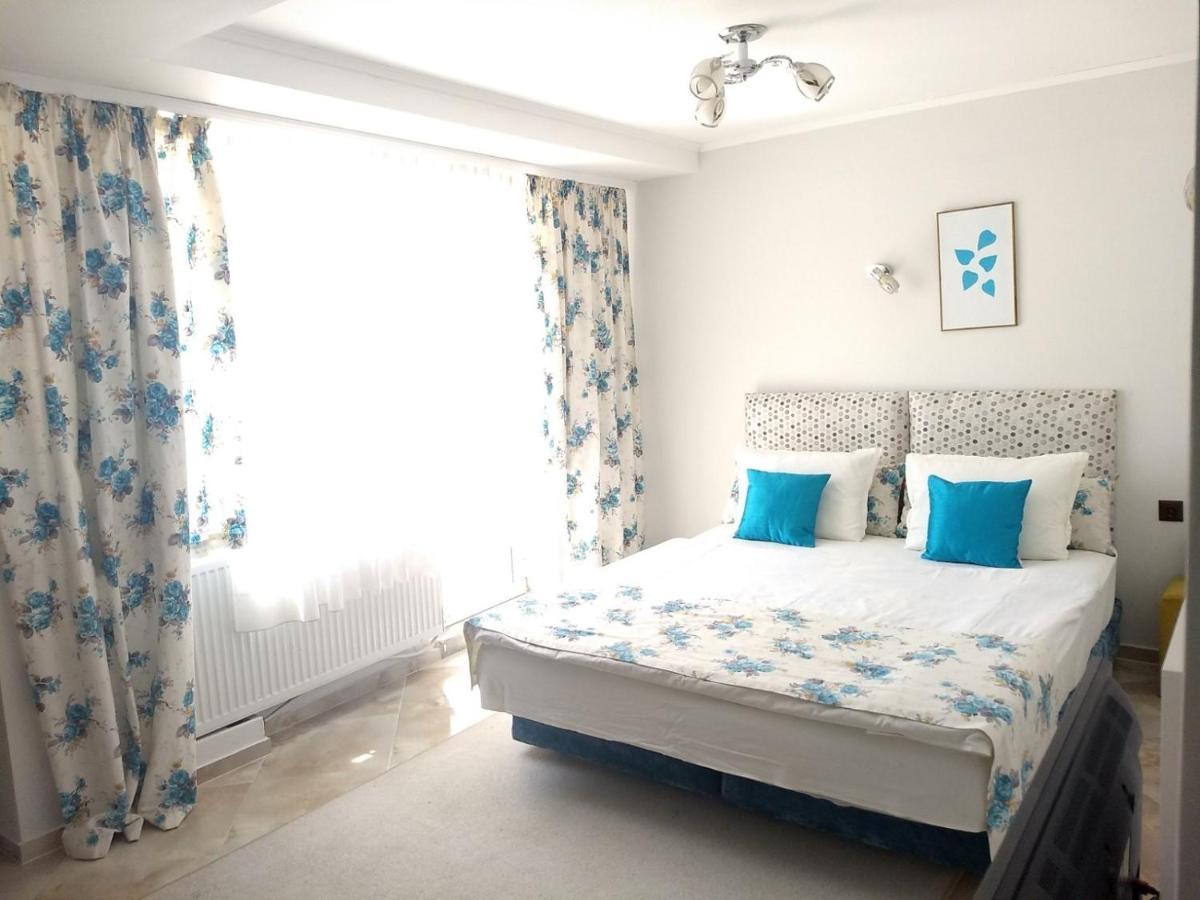 White Rose Guest Rooms Burgas City Eksteriør billede