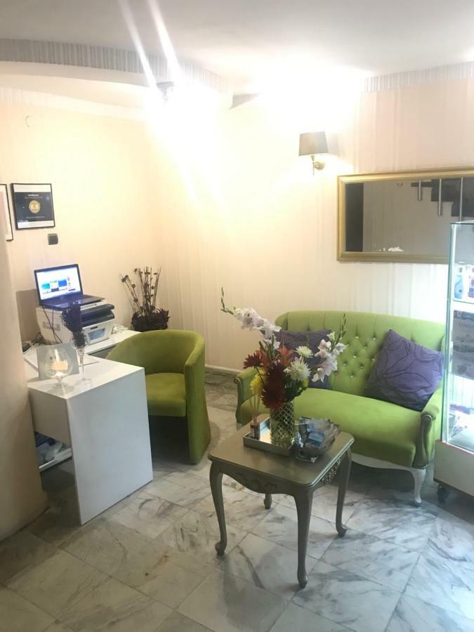 White Rose Guest Rooms Burgas City Eksteriør billede
